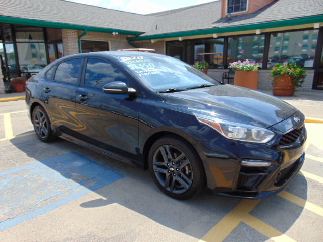 Used 2020 Kia Forte GT-Line Sedan FWD image 2