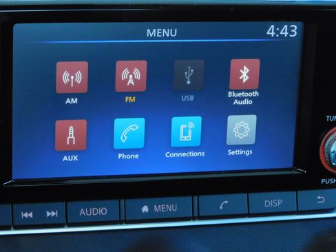 Used 2025 Nissan Sentra S image 5