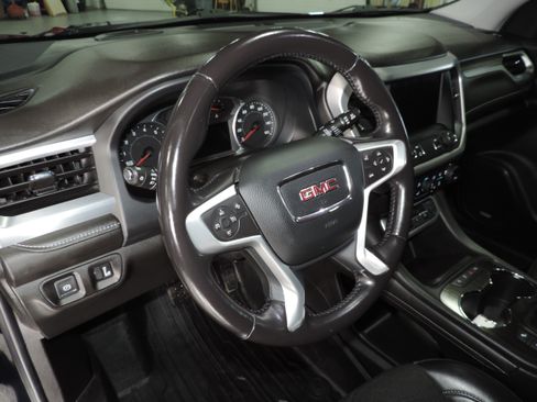 Used 2021 GMC Acadia SLT image 38