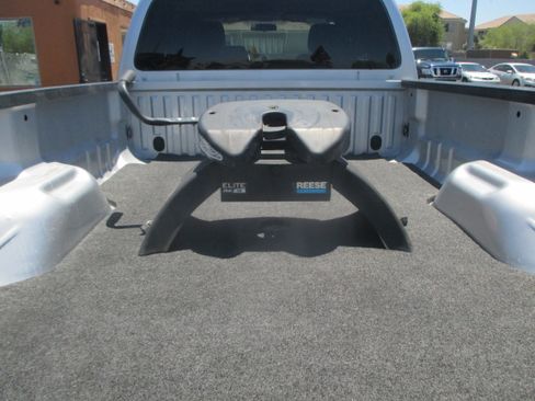 Used 2016 Ford F250 2WD SuperCab Super Duty image 6