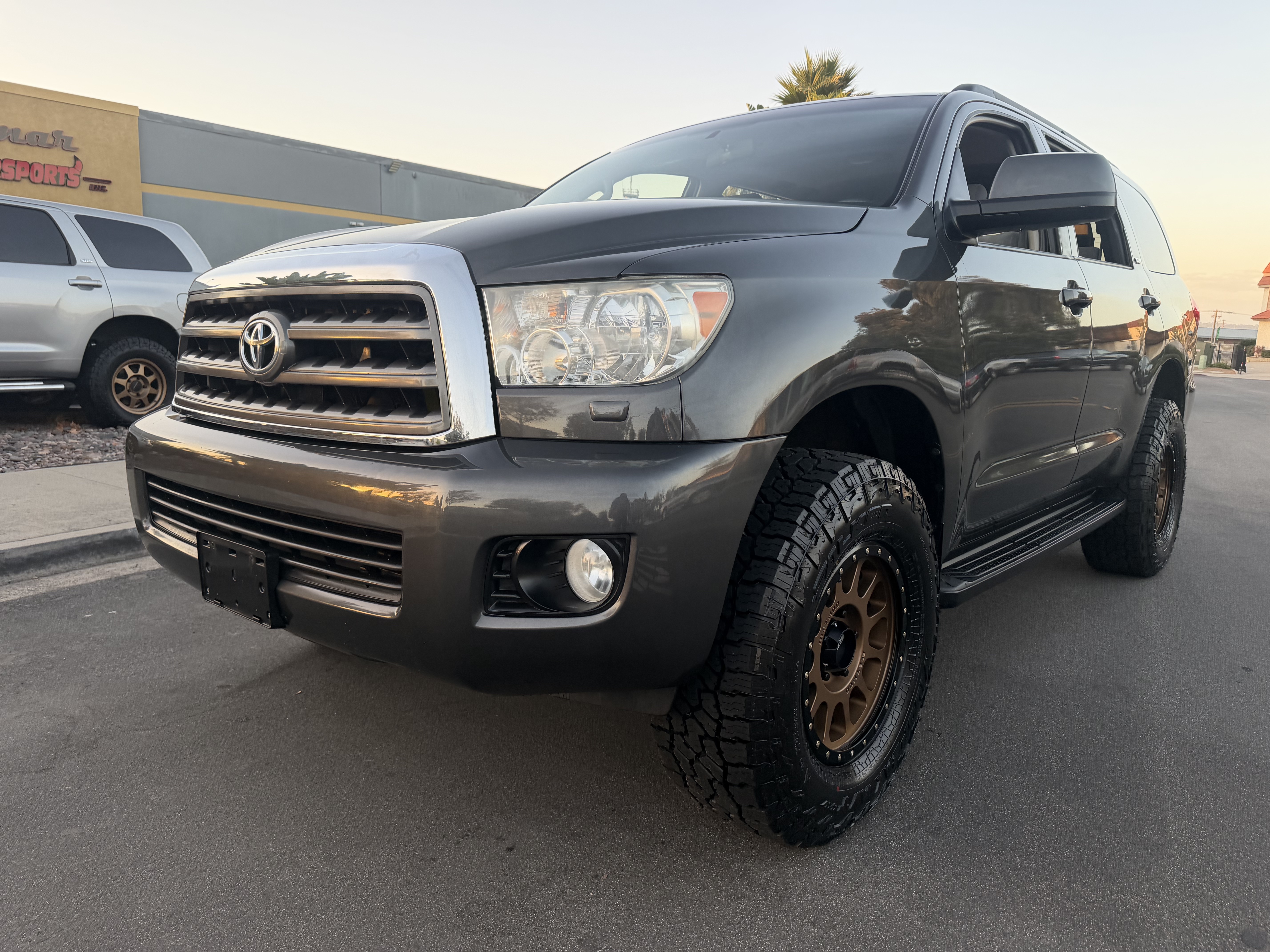 Used 2012 Toyota Sequoia 4WD image 3