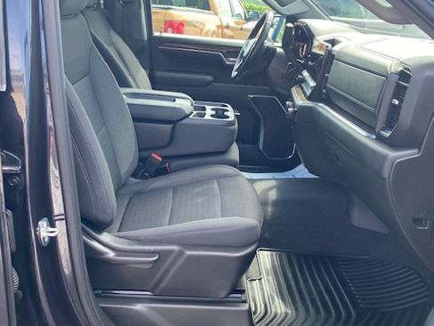 Used 2022 Chevrolet Silverado 1500 LT image 9