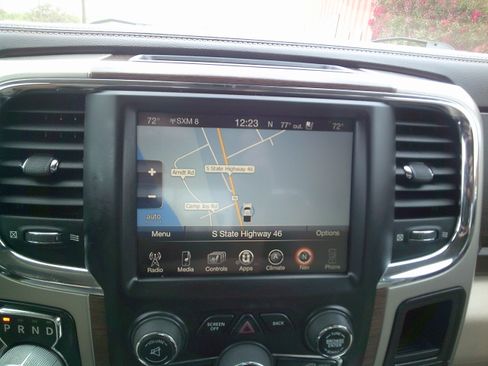 Used 2014 RAM 1500 Laramie AWD/4WD image 17