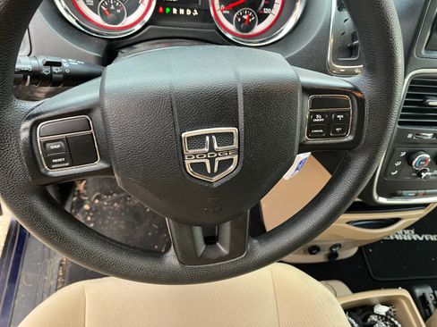 Used 2016 Dodge Grand Caravan American Value Package image 26