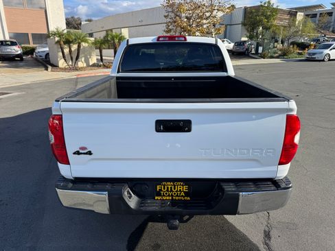 Used 2018 Toyota Tundra SR5 image 10