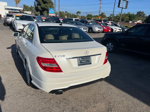 Used 2013 Mercedes-Benz C 250 Sedan image 9