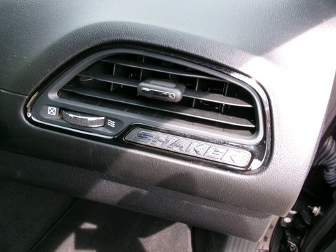 Used 2022 Dodge Challenger R/T Plus image 5