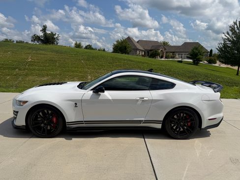 Used 2022 Ford Mustang Shelby GT500 Coupe RWD image 8