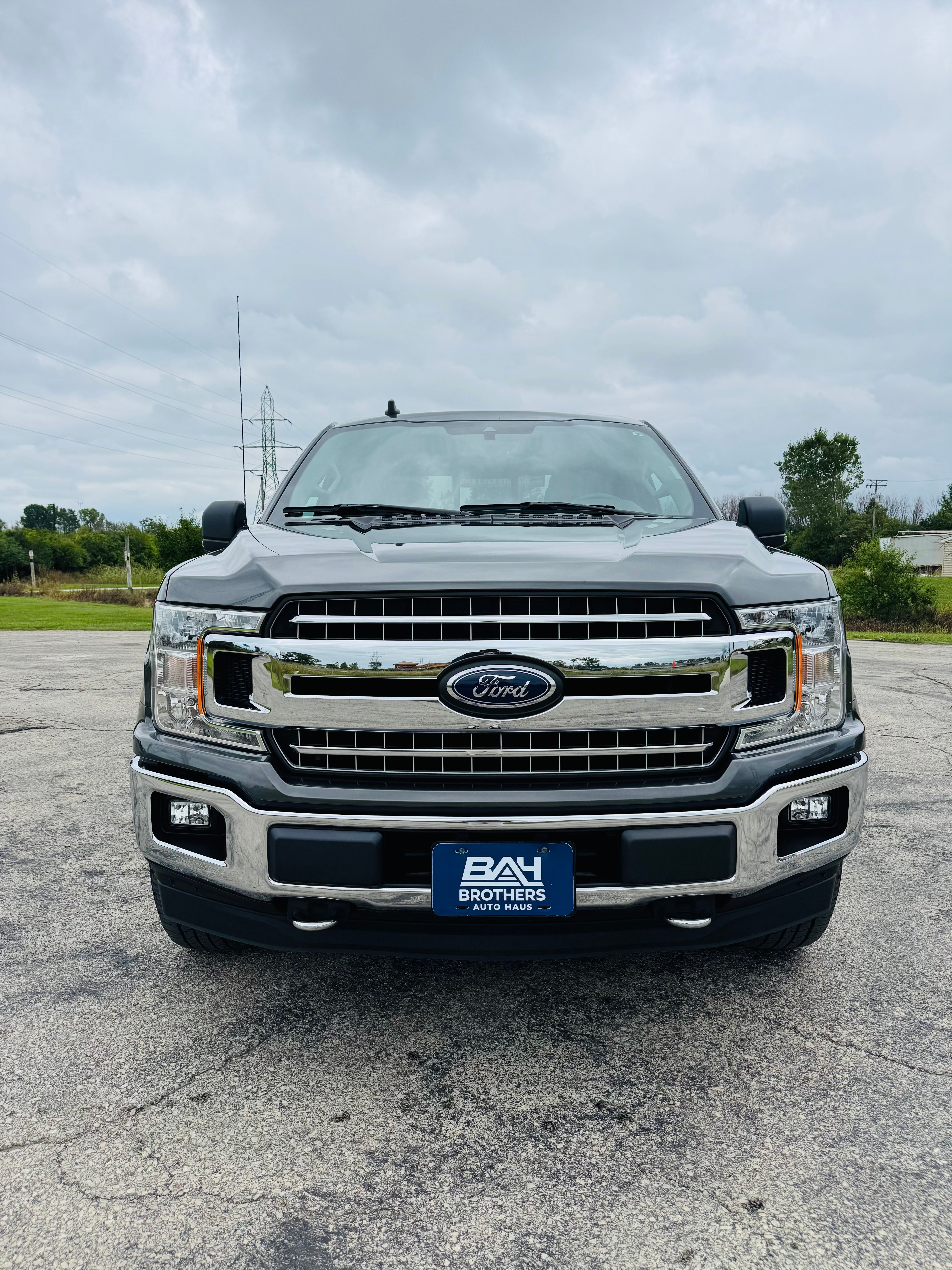 Used 2019 Ford F150 4x4 SuperCrew image 2