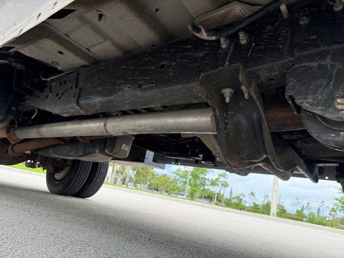 Used 2012 Ford F550 image 95