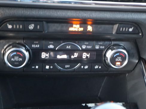 Used 2018 MAZDA CX-9 Signature image 32