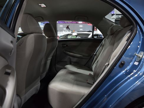 Used 2013 Toyota Corolla LE image 18