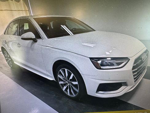 Used 2022 Audi A4 2.0T Premium AWD/4WD image 2