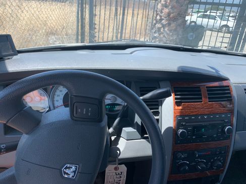 Used 2007 Dodge Durango 2WD SXT image 7
