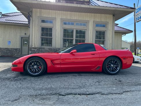 Used 2001 Chevrolet Corvette Z06 image 2