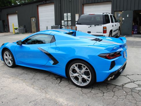 Used 2021 Chevrolet Corvette Stingray Premium Conv w/ 3LT RWD image 11