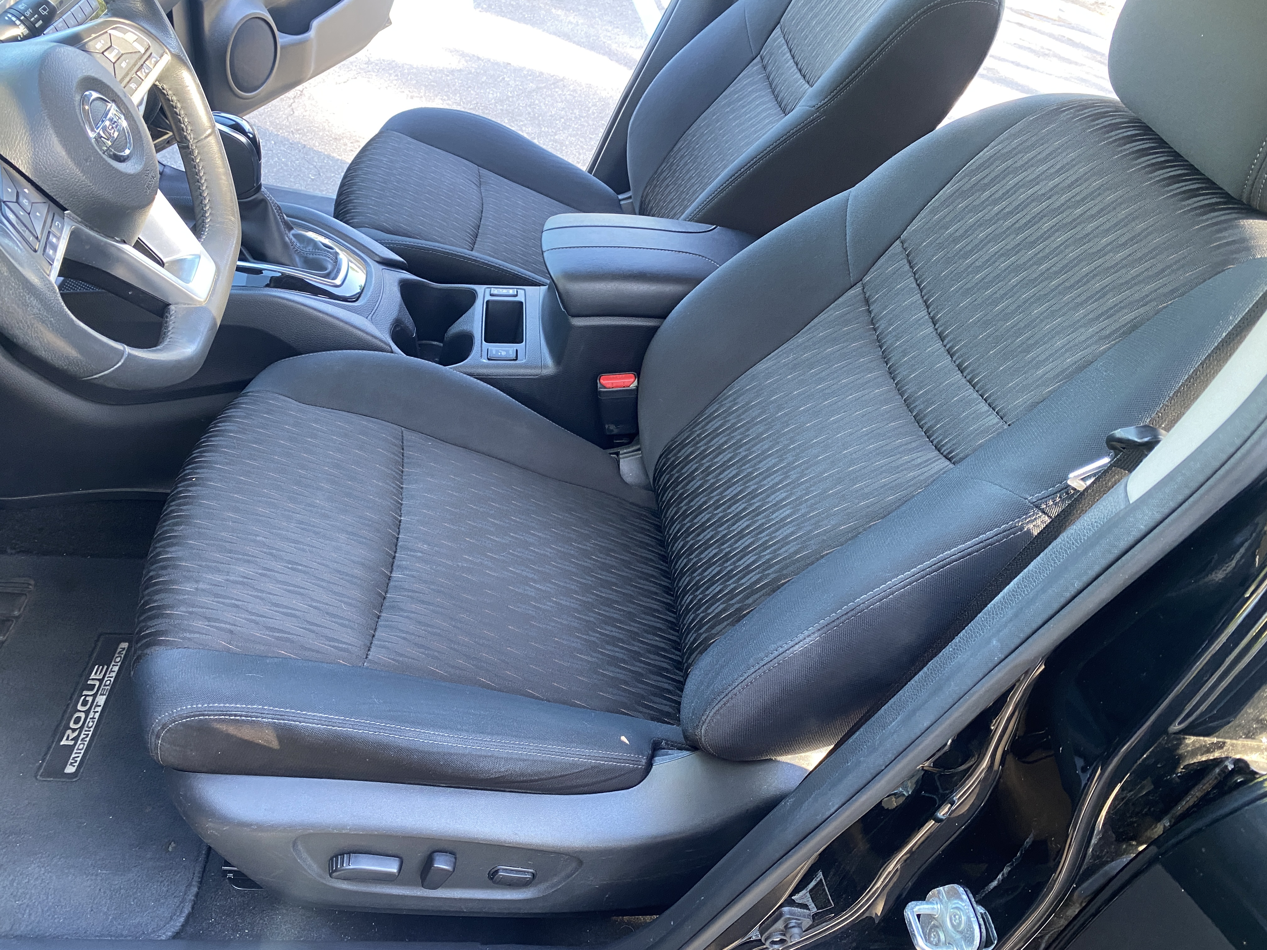 Used 2017 Nissan Rogue FWD image 13
