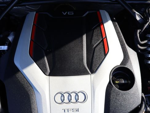 Used 2018 Audi SQ5 Premium Plus image 27