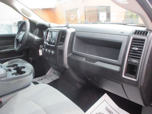 Used 2019 RAM 1500 Classic Tradesman image 4