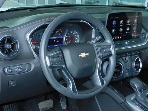 Used 2024 Chevrolet Blazer LT image 12