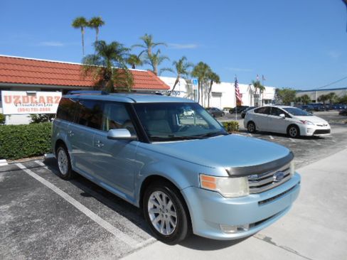 Used 2009 Ford Flex 2WD SEL image 6