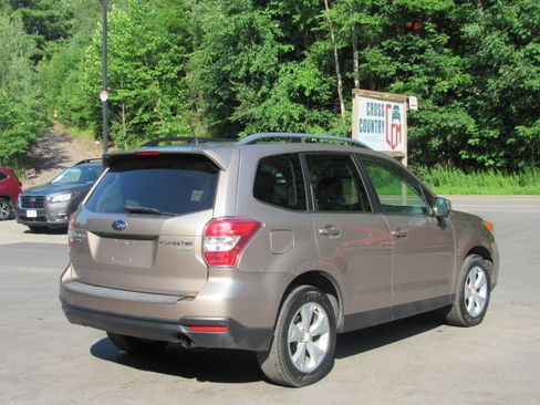 Used 2014 Subaru Forester 2.5i Touring AWD/4WD image 7