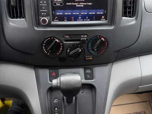 Used 2021 Nissan NV200 SV image 13