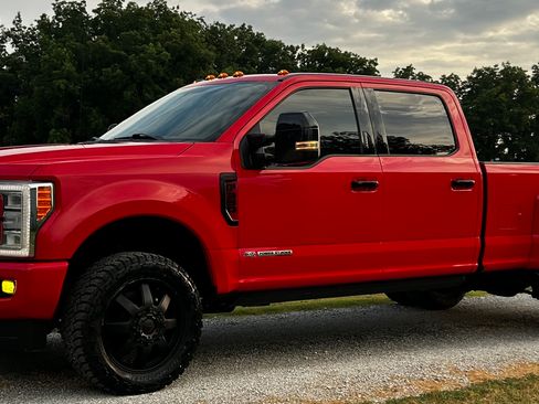 Used 2017 Ford F350 4x4 Crew Cab DRW Super Duty image 11