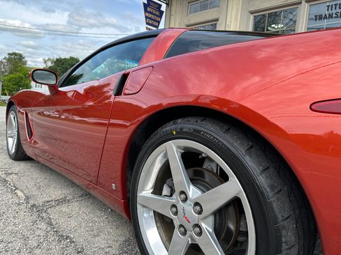 Used 2006 Chevrolet Corvette Coupe RWD image 7