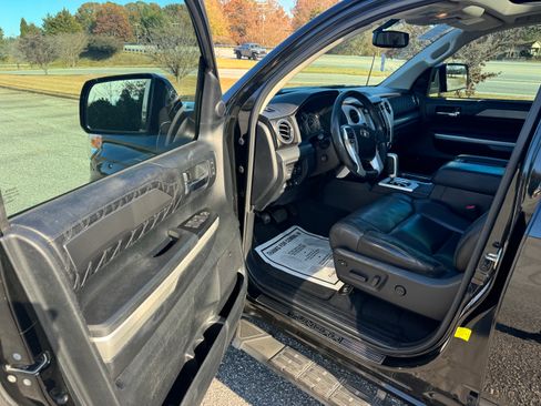 Used 2016 Toyota Tundra Platinum image 13