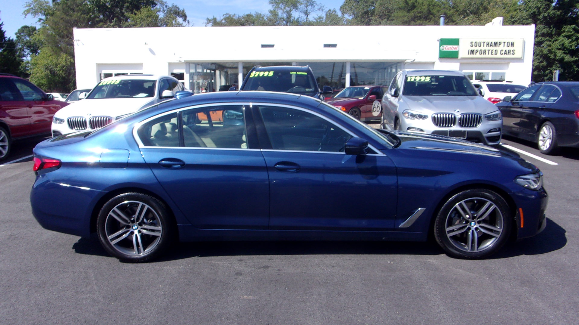 Used 2021 BMW 530i xDrive AWD/4WD image 14