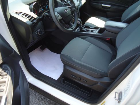 Used 2018 Ford Escape 4WD SE image 8