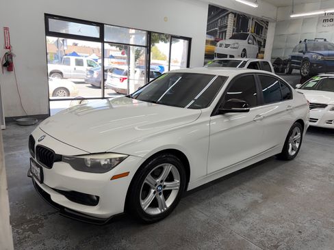 Used 2014 BMW 328i Sedan RWD image 1
