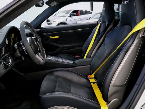 Used 2016 Porsche 911 GT3 RS RWD image 19