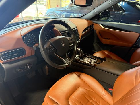 Used 2022 Maserati Levante GT AWD/4WD image 19