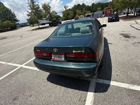 Used 1997 Toyota Camry image 6