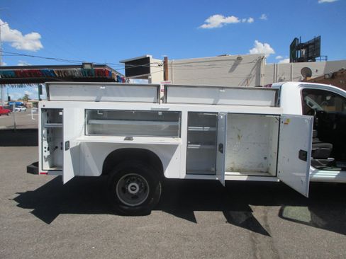 Used 2022 Chevrolet Silverado 3500 Classic W/T image 6