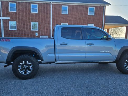 Used 2019 Toyota Tacoma image 6