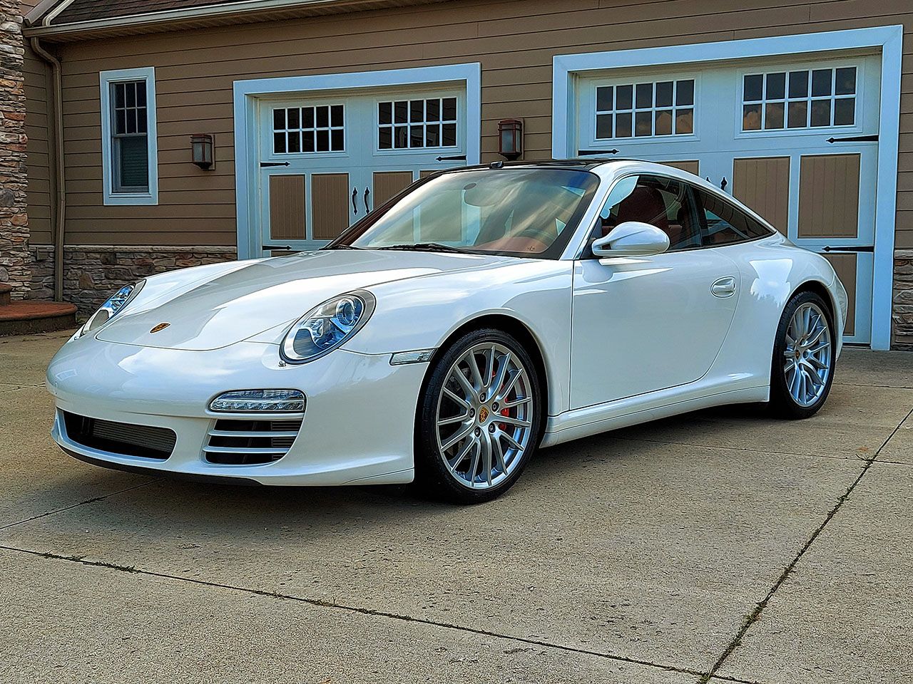 Used 2011 Porsche 911 Targa 4S AWD/4WD image 4