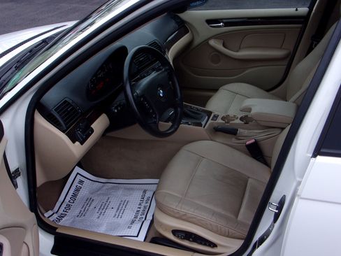 Used 2000 BMW 323i image 23