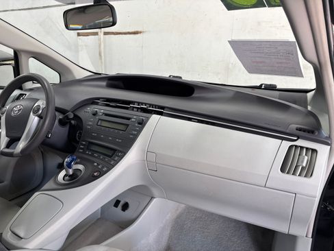 Used 2010 Toyota Prius Two image 17