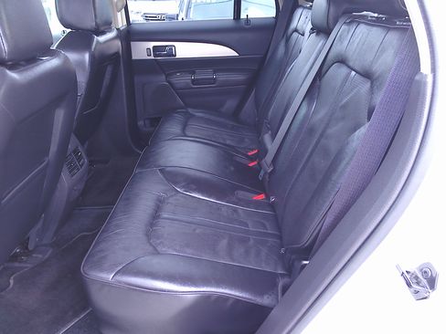 Used 2015 Lincoln MKX image 8