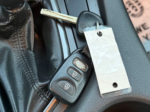 Used 2012 Kia Optima LX image 26