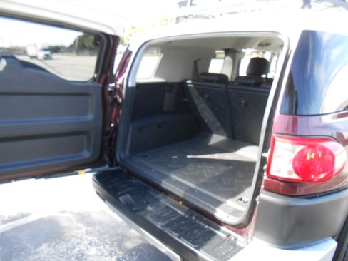 Used 2007 Toyota FJ Cruiser image 6