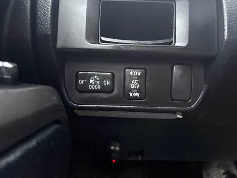 Used 2016 Toyota Tacoma TRD Off-Road image 21