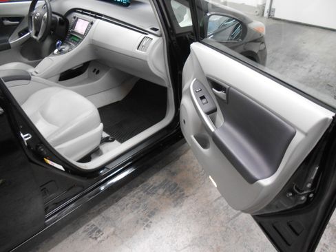 Used 2010 Toyota Prius Four Hatchback 4D FWD image 11
