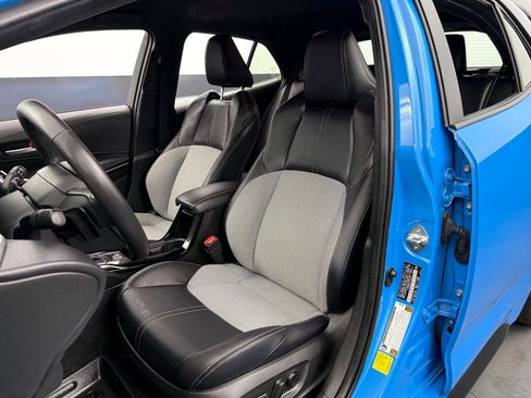 Used 2022 Toyota Corolla XSE image 38