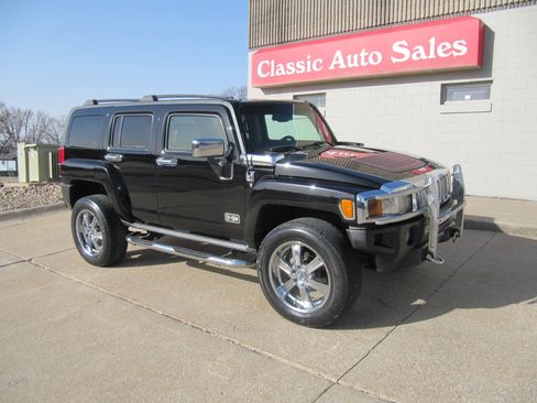 Used 2007 HUMMER H3 Luxury image 9