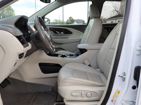 Used 2019 GMC Terrain Denali image 9