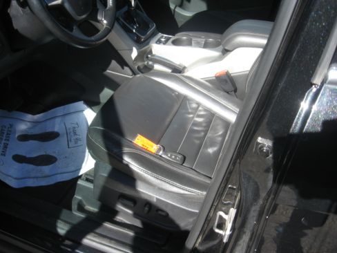 Used 2015 Ford C-MAX SEL image 9